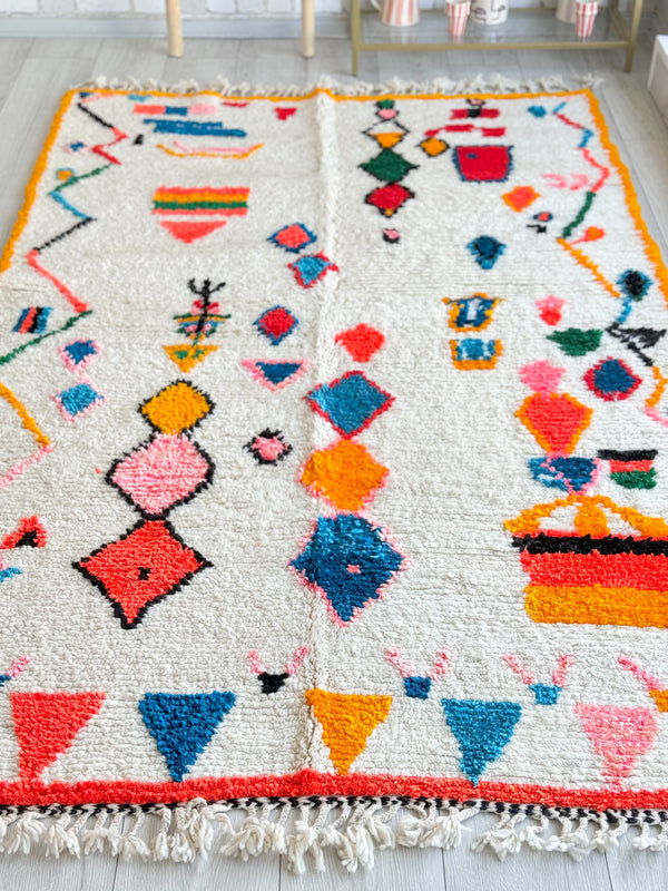 Colorful Berber rug 150 x 247 cm - n°939